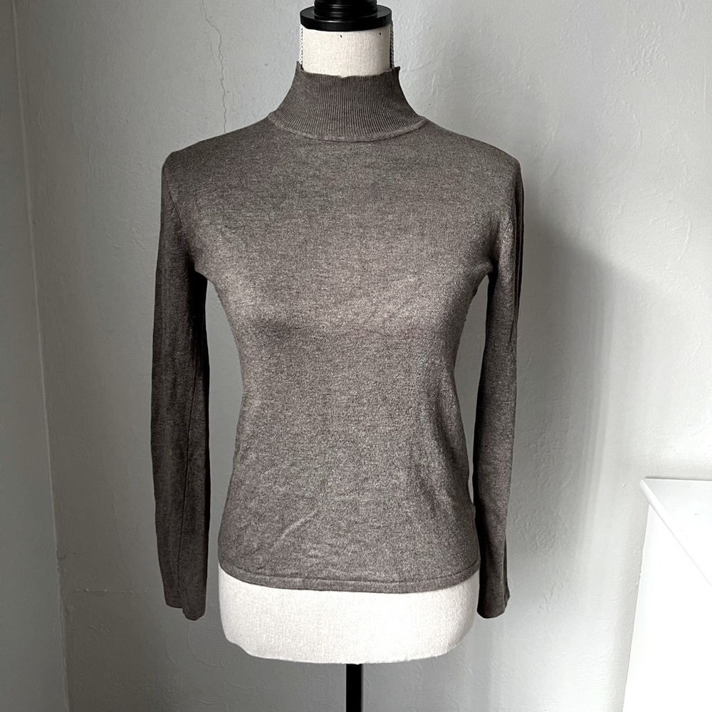 Philosophy mock turtleneck size small